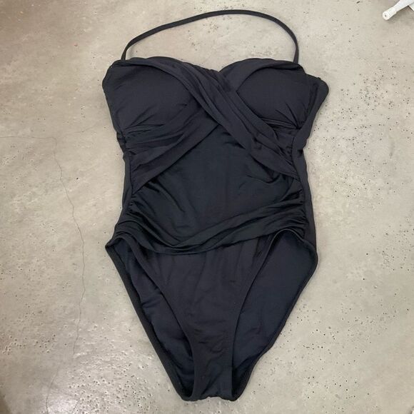 La Blanca Goddess Island Twist Bandeau Swimsuit - Picture 3 of 9